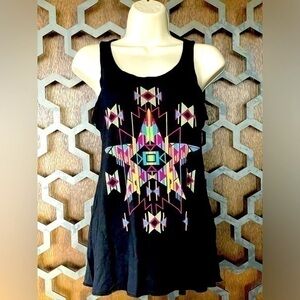Forever 21 Tribal Aztec Geometric Festival tank top. Hits past waist. Size M